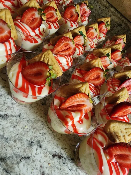 Nova's Decadent Desserts Picture 6