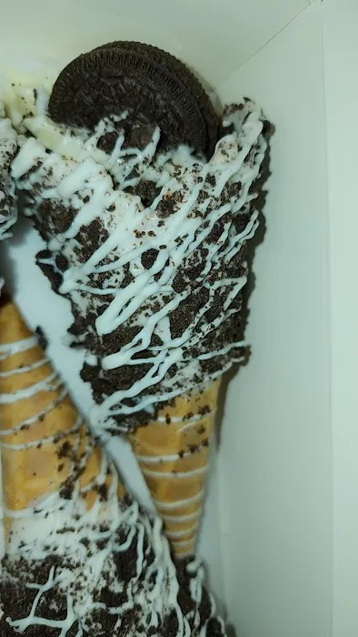 Nova's Decadent Desserts Picture 10