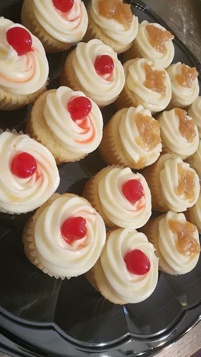 Nova's Decadent Desserts Picture 1