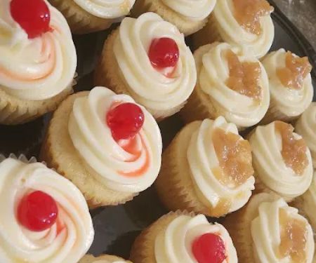 Nova's Decadent Desserts