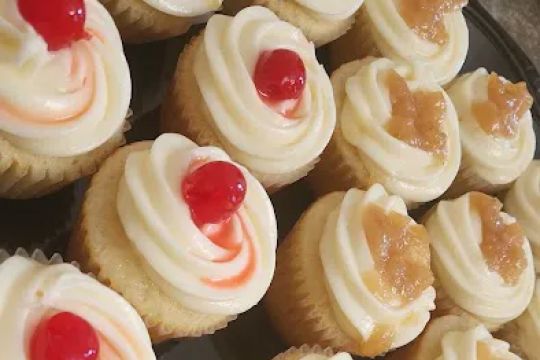 Nova's Decadent Desserts