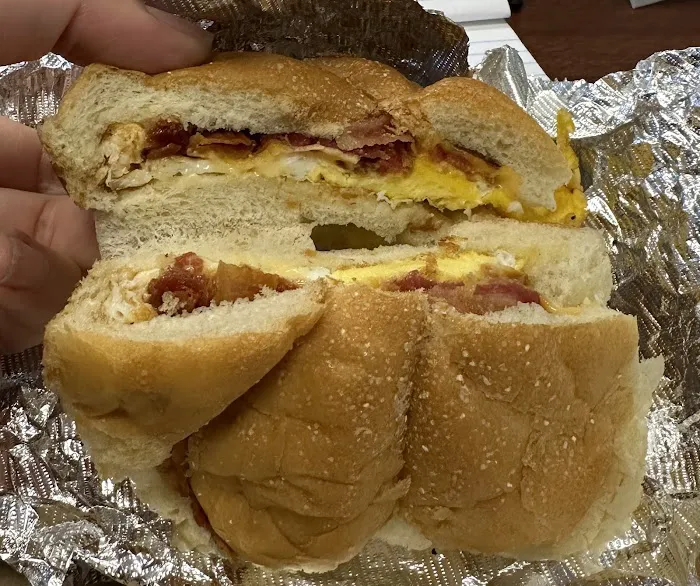 Poppyseeds Bagels Picture 9