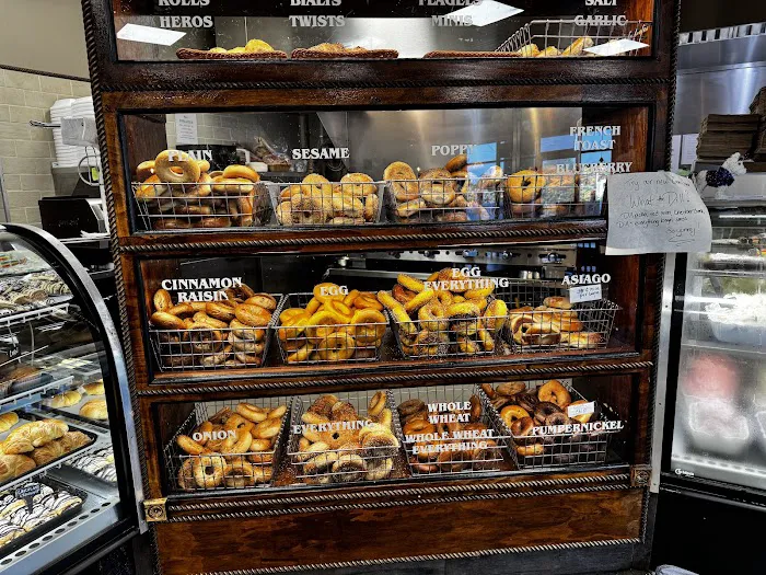 Poppyseeds Bagels Picture 7
