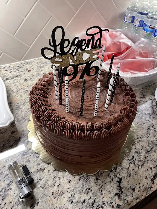 Deb's Sweet Cakes Picture 6