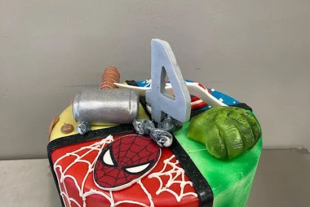 B'zzz Cakes
