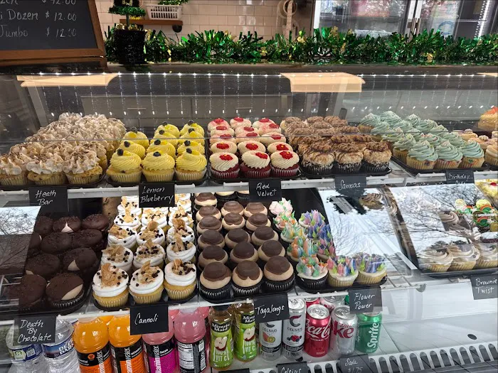 B'zzz Cakes Picture 7