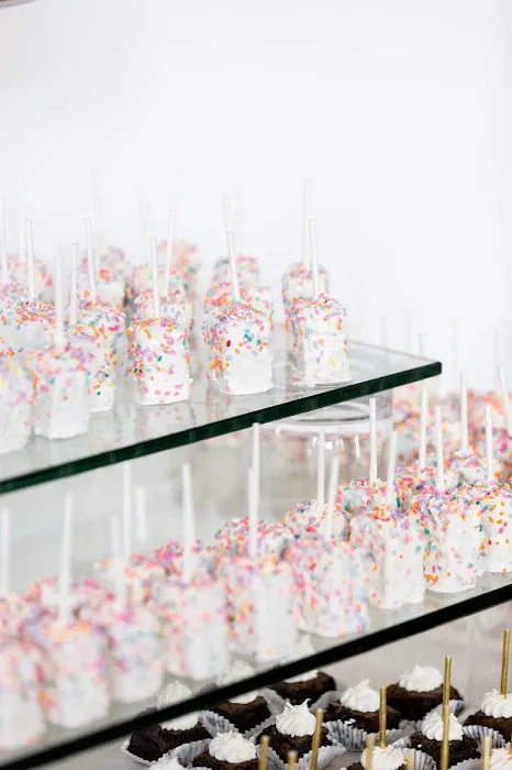 Sky's the Limit Bridal Sweets Picture 10