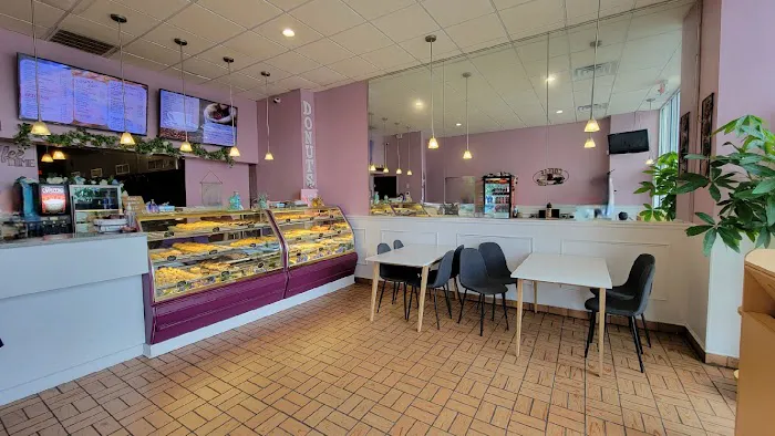 The Donut House Picture 4
