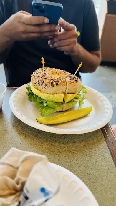 Bagel Bin & Deli II Picture 2