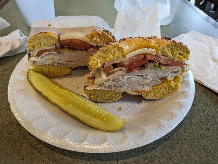 Bagel Bin & Deli II Picture 3