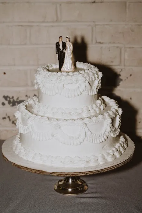 Party House & Bakery Picture 1