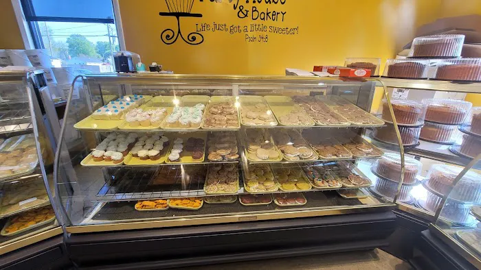 Party House & Bakery Picture 10