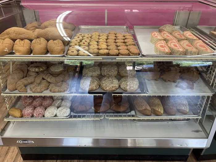 Panadería y Pastelería Mi Ranchito Picture 6