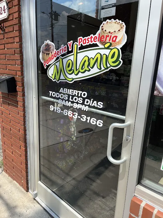 Melanie Panaderia y Pasteleria Picture 4
