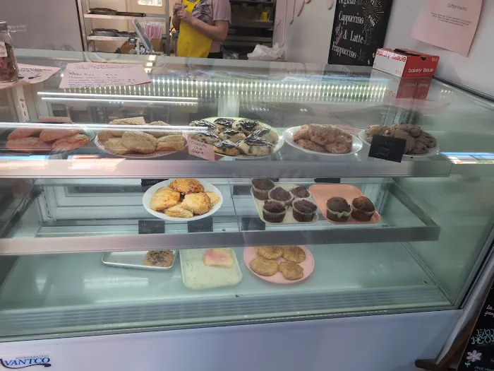 Willy's Cinnamon Rolls, Etc. Picture 1
