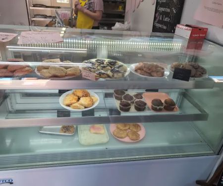 Willy's Cinnamon Rolls, Etc.