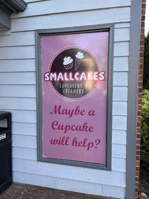 Smallcakes Cupcakery and Creamery - Rock Hill Picture 3