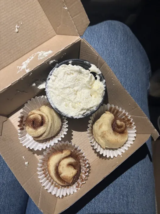 Cinnaholic Picture 3