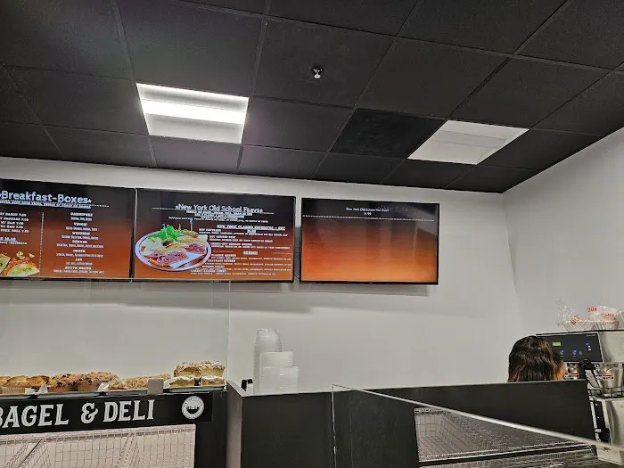 New York Old School Bagel & Deli Picture 4