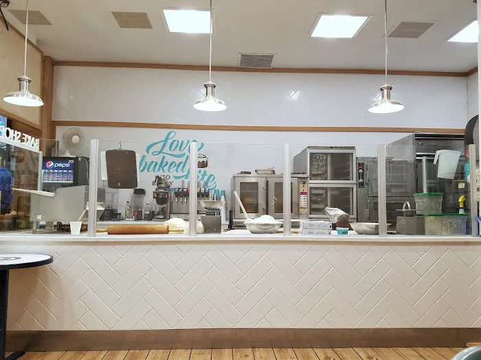 Cinnabon Picture 9