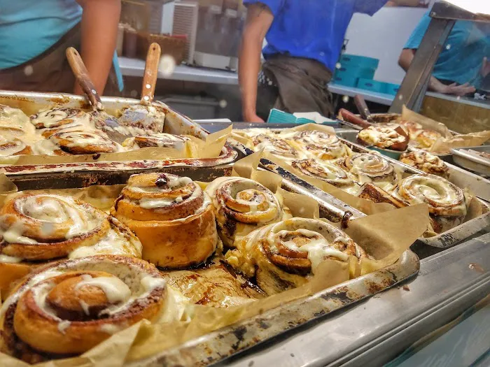 Cinnabon Picture 7