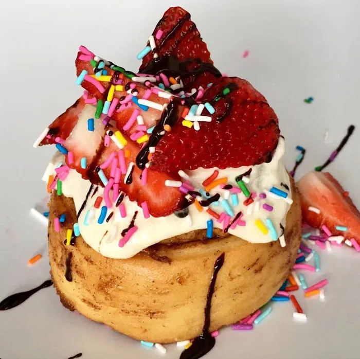 Cinnaholic Picture 5
