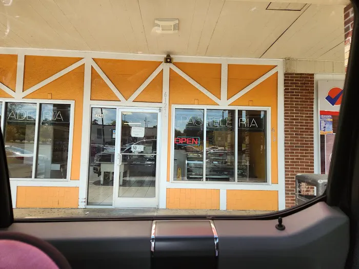 Salvadoran Bakery Picture 2