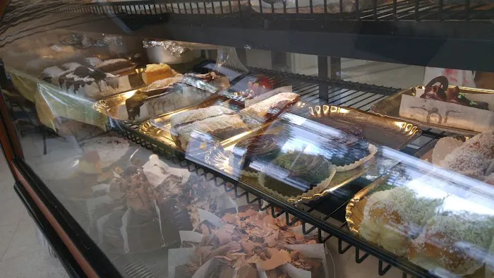 Tropical Bakery Picture 5