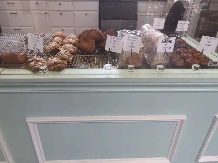 Mado Bakery and Cafe Picture 5