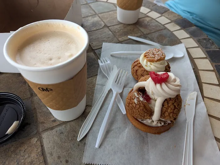 Mado Bakery and Cafe Picture 8