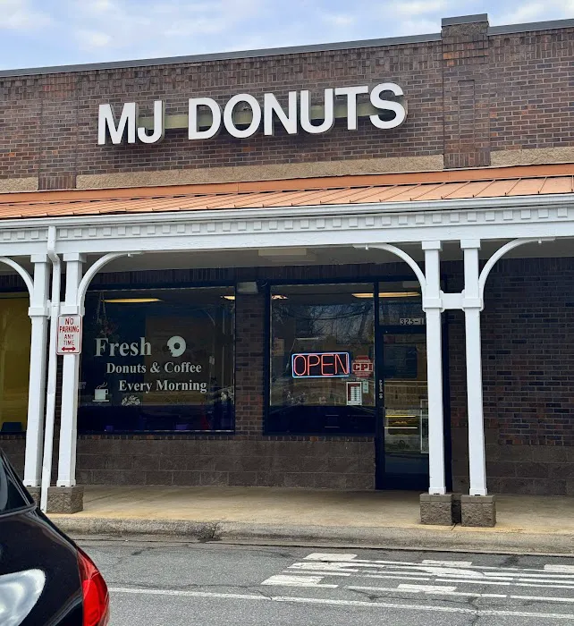 MJ Donuts Picture 7