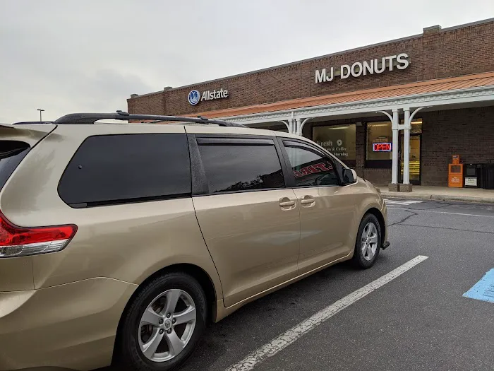 MJ Donuts Picture 1