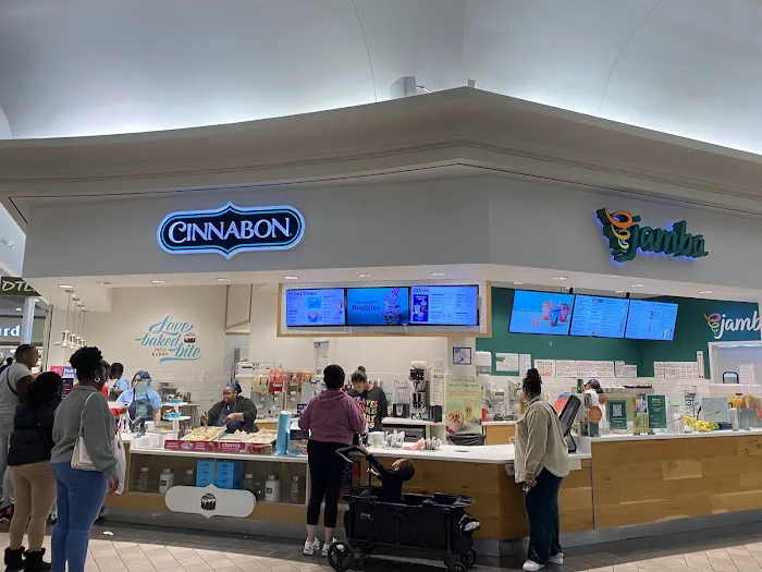 Cinnabon Picture 9