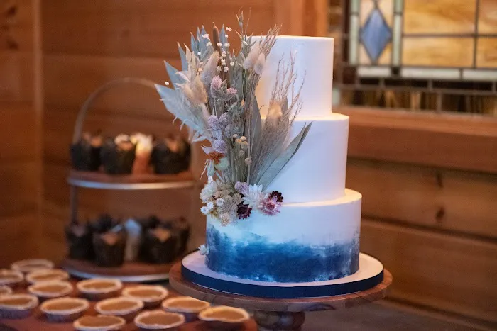 the cake attic Picture 3