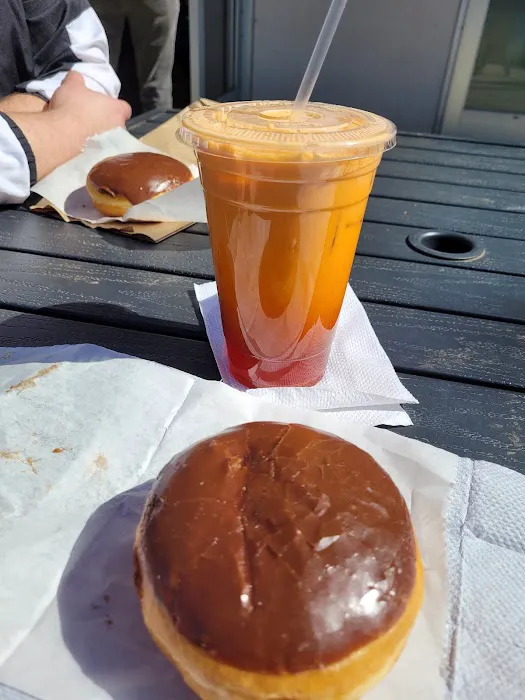 OMG Donuts & Coffee Picture 4