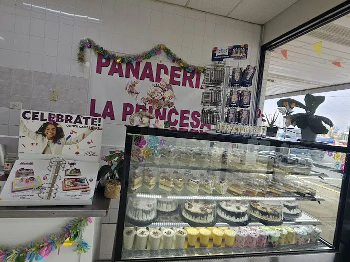 Panaderia La Princesa Picture 3