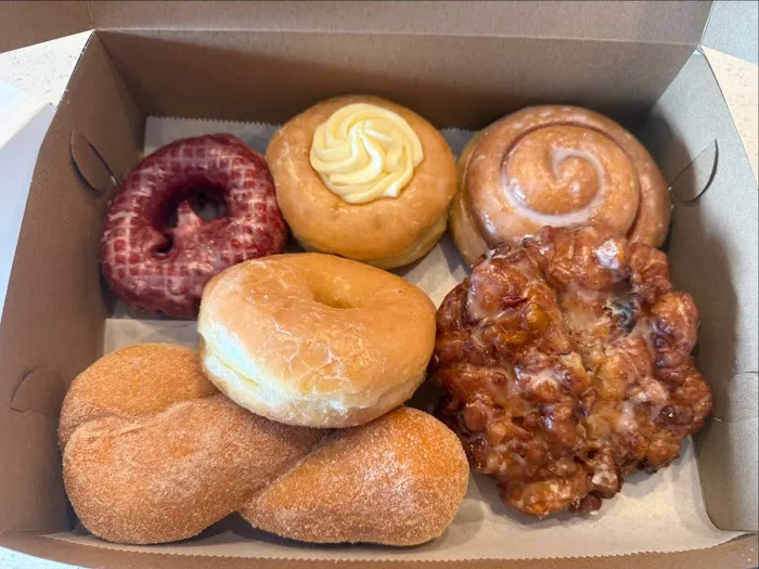 The Donut House Picture 2