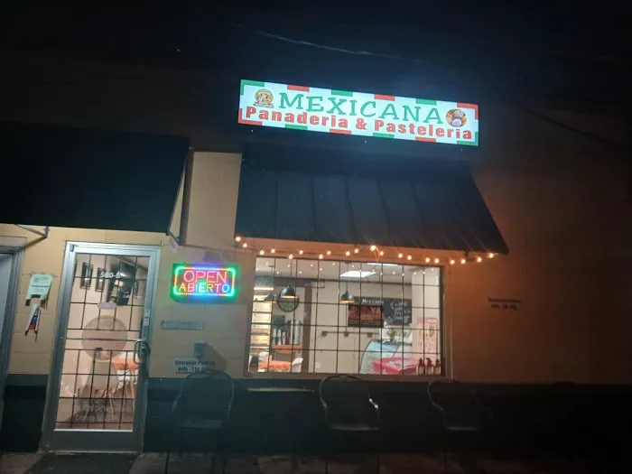 Panaderia Mexicana y Pasteleria Picture 5