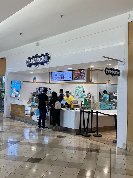 Cinnabon Picture 6