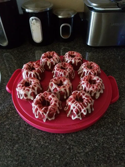 MM Cakes Picture 6