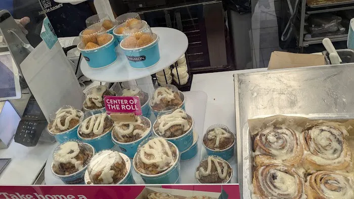Cinnabon Picture 3
