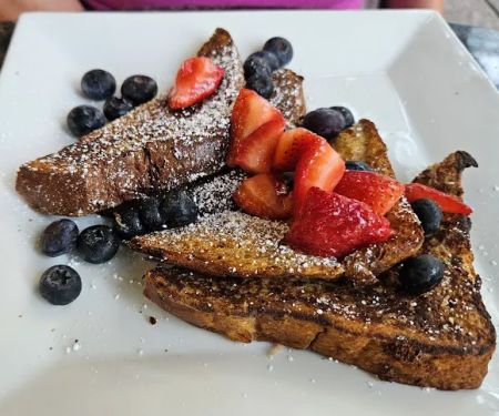 Amu00e9lie's Uptown | French Bakery & Cafe