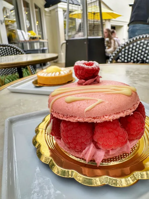 Renaissance Pâtisserie Picture 9