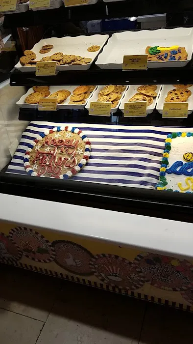 Auntie Anne's Picture 8