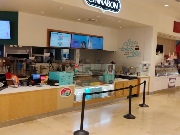 Cinnabon Picture 5