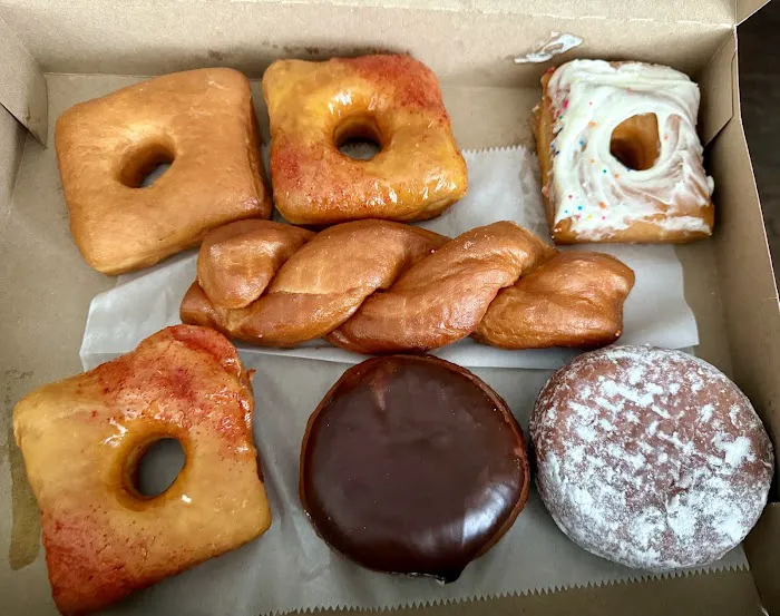 Your Mom's Donuts- Park Road Picture 7