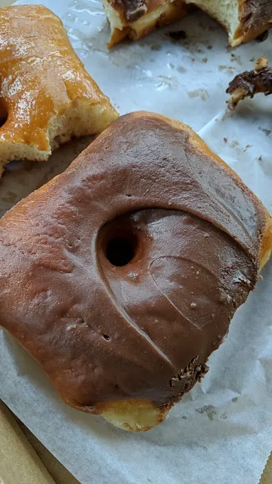 Your Mom's Donuts- Park Road Picture 3