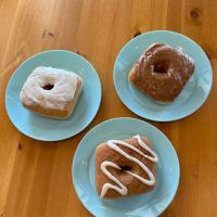 Your Mom's Donuts- Park Road ico