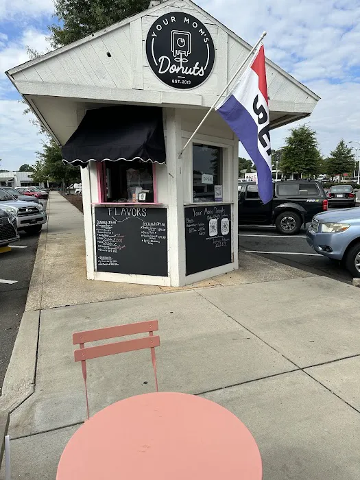 Your Mom's Donuts- Park Road Picture 8