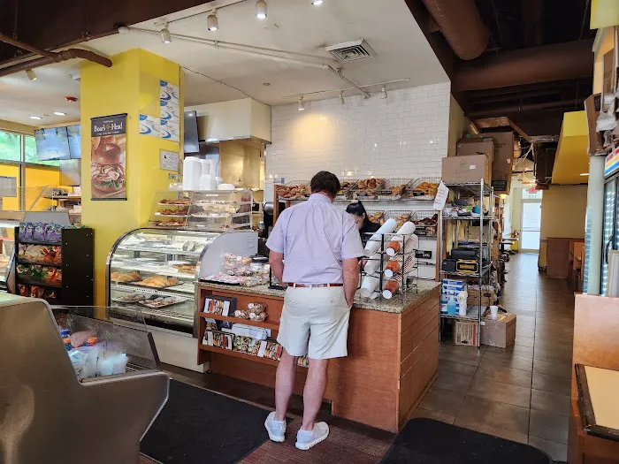 Poppy’s Bagels & More Picture 1